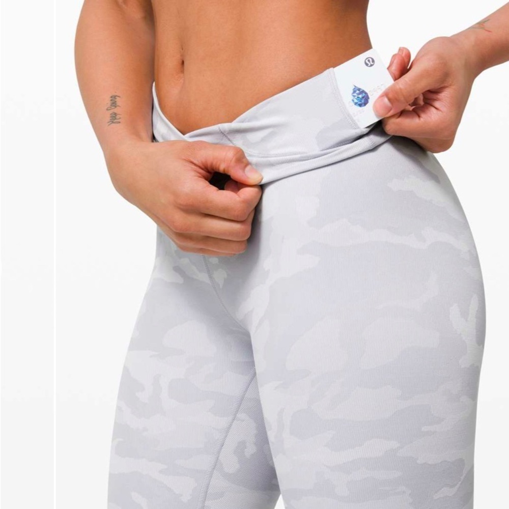 LululemonWunder Under High-Rise Tight*Luxtreme Incognito Camo Jacqu Alpine White - Picture 3 of 6